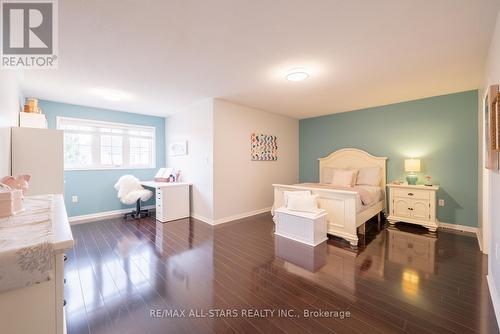 134 Stephensbrook Circle, Whitchurch-Stouffville, ON - Indoor Photo Showing Bedroom