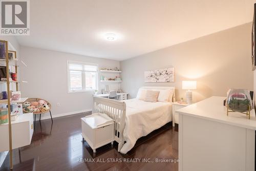134 Stephensbrook Circle, Whitchurch-Stouffville, ON - Indoor Photo Showing Bedroom