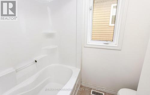 7 Colorado Boulevard, Hamilton, ON - Indoor Photo Showing Bathroom