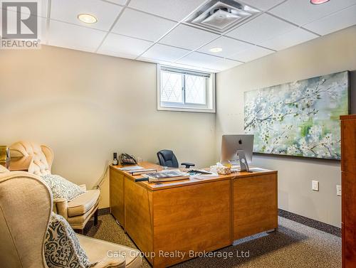 5 Wellington Street N, Woodstock (Woodstock - North), ON 