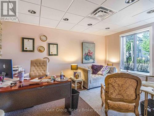 5 Wellington Street N, Woodstock (Woodstock - North), ON 