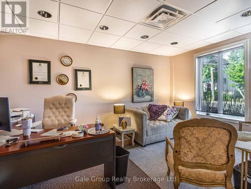 5 Wellington Street N, Woodstock (Woodstock - North), ON 