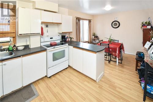 7 Sixth Ave, Levack, ON - Indoor Photo Showing Kitchen