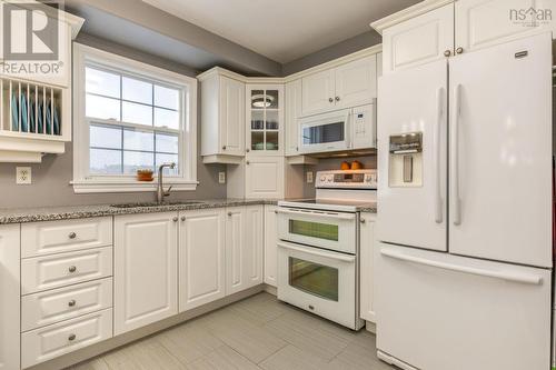 102 Larry Uteck Boulevard, Halifax, NS - Indoor Photo Showing Kitchen
