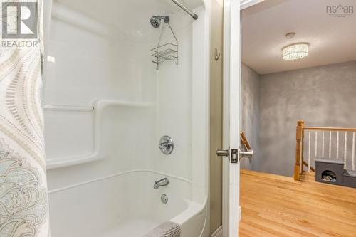 102 Larry Uteck Boulevard, Halifax, NS - Indoor Photo Showing Bathroom