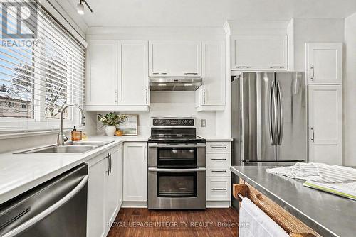61 - 2003 Falkirk Crescent, Ottawa, ON - Indoor Photo Showing Kitchen With Double Sink