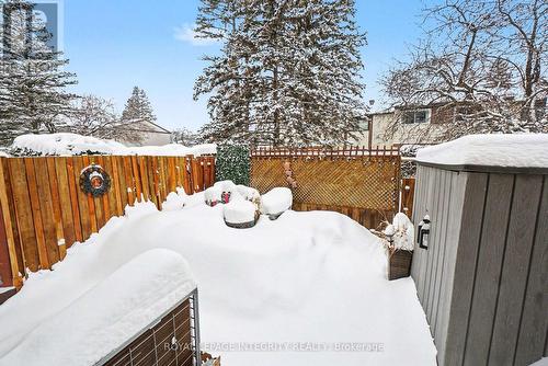 61 - 2003 Falkirk Crescent, Ottawa, ON - Outdoor