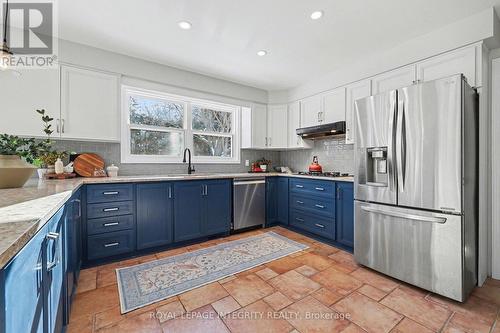 1231 Clothier Court, Ottawa, ON - Indoor Photo Showing Kitchen