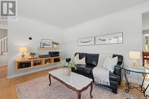 1231 Clothier Court, Ottawa, ON - Indoor Photo Showing Living Room