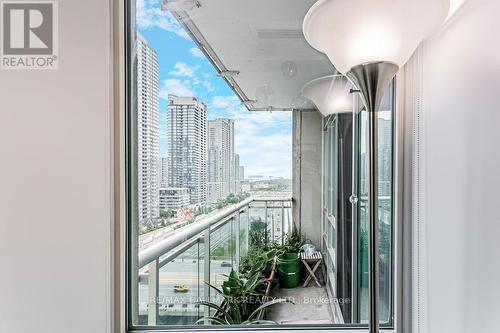 1810 - 381 Front Street W, Toronto, ON - 