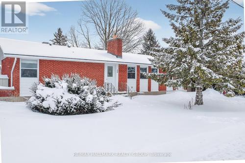 48 KNOXDALE ROAD  Ottawa, ON K2G 1A3