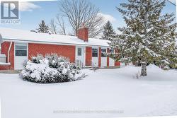 48 KNOXDALE ROAD  Ottawa, ON K2G 1A3