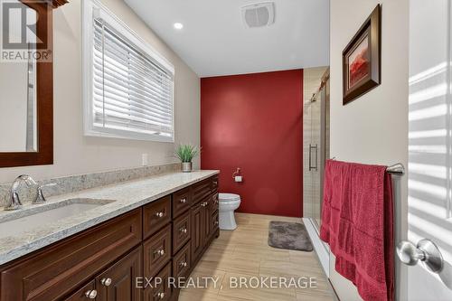 578 Sycamore Street, Kingston (South Of Taylor-Kidd Blvd), ON - Indoor Photo Showing Bathroom