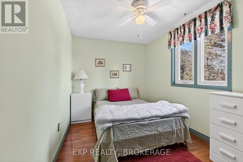 578 Sycamore Street, Kingston (South Of Taylor-Kidd Blvd), ON - Indoor Photo Showing Bedroom