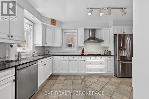 578 Sycamore Street, Kingston (South Of Taylor-Kidd Blvd), ON - Indoor Photo Showing Kitchen With Upgraded Kitchen