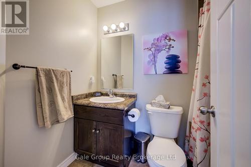 1444 Dunkirk Avenue, Woodstock (Woodstock - North), ON - Indoor Photo Showing Bathroom
