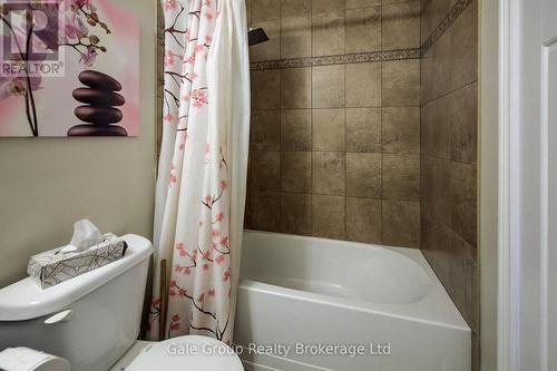 1444 Dunkirk Avenue, Woodstock (Woodstock - North), ON - Indoor Photo Showing Bathroom