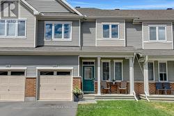 14 DARVOY MEWS  Ottawa, ON K1W 0M6