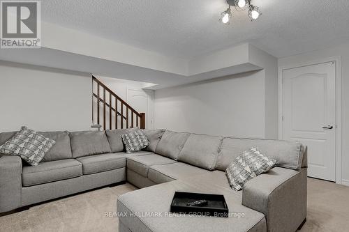 14 Darvoy Mews, Ottawa, ON - Indoor Photo Showing Living Room