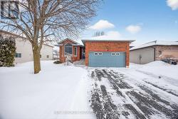 9 RIVERDALE DRIVE  Wasaga Beach, ON L9Z 1E9