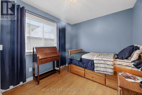 Bedroom 2 - 9 Riverdale Drive, Wasaga Beach, ON - Indoor Photo Showing Bedroom