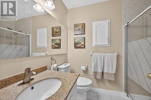 Full bathroom main floor - 9 Riverdale Drive, Wasaga Beach, ON - Indoor Photo Showing Bathroom