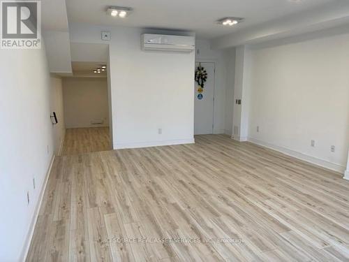 553 Lakeshore Road E, Mississauga, ON 