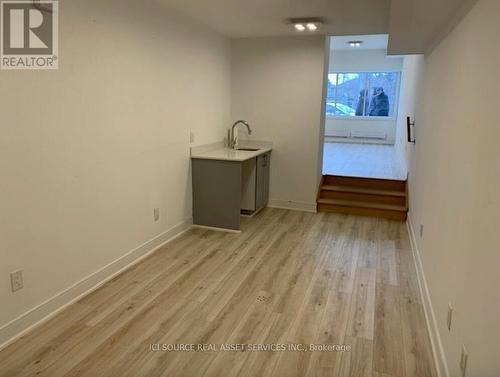 553 Lakeshore Road E, Mississauga, ON 