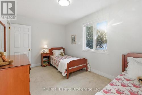 28 Weneil Drive, Hamilton (Freelton), ON - Indoor Photo Showing Bedroom