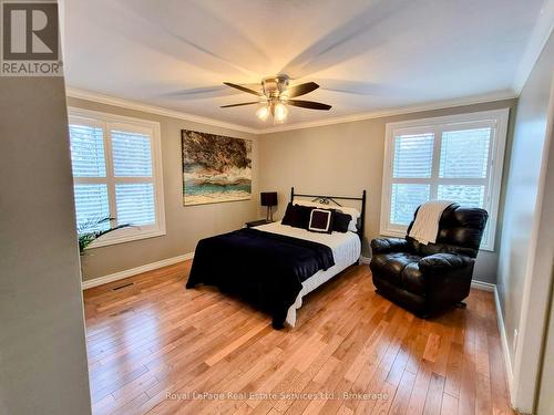 184 Dundas Street E, Hamilton (Waterdown), ON - Indoor Photo Showing Bedroom