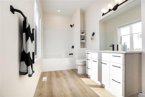 Home is similar, but might not be exact. - 72 Dave'S Cove, West St Paul, MB - Indoor Photo Showing Bathroom