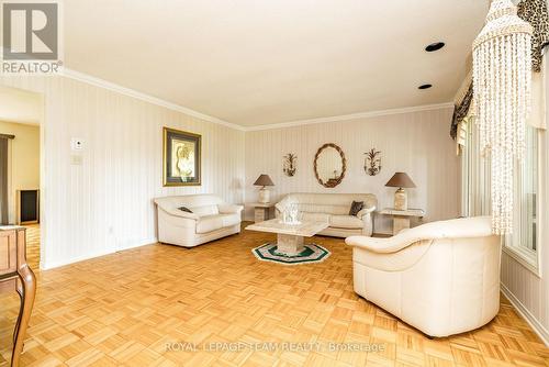634 David Manchester Road, Ottawa, ON - Indoor Photo Showing Living Room