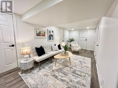 178 Burnham Street, Belleville (Belleville Ward), ON - Indoor Photo Showing Living Room