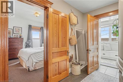 1316 E King Street E, Hamilton, ON - Indoor Photo Showing Bedroom