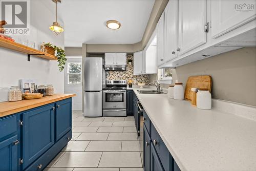 8554 Peggys Cove Road, Indian Harbour, NS - Indoor Photo Showing Kitchen With Double Sink