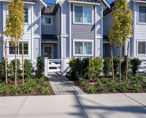 U3-3907 Cedar Hill Rd, Saanich, BC 