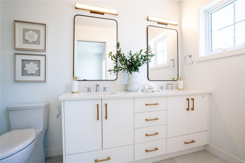 U5-3907 Cedar Hill Rd, Saanich, BC 