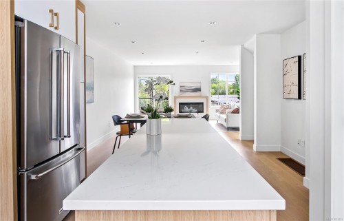 U10-3907 Cedar Hill Rd, Saanich, BC 