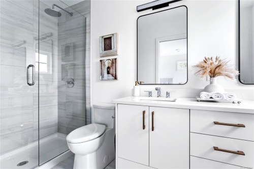 U10-3907 Cedar Hill Rd, Saanich, BC 