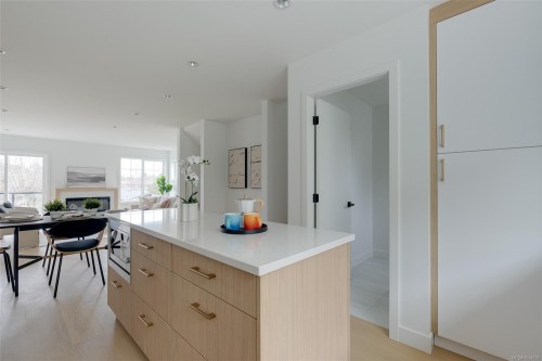 U12-3907 Cedar Hill Rd, Saanich, BC 