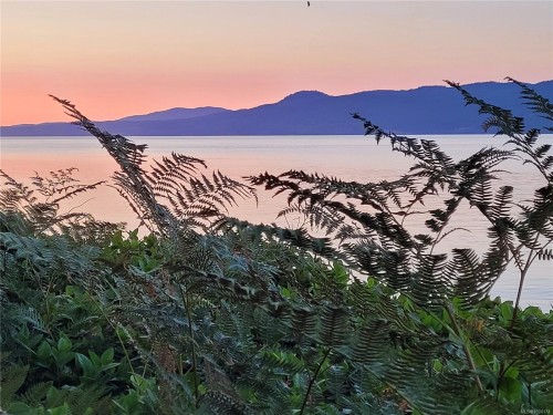 14 Spring Bay Rd, Lasqueti Island, BC 