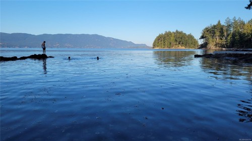 14 Spring Bay Rd, Lasqueti Island, BC 