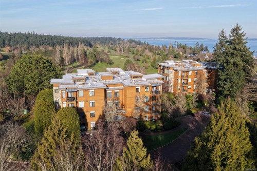 108-5329 Cordova Bay Rd, Saanich, BC - Outdoor With View