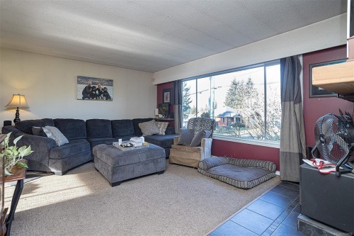 2139 Hemer Rd, Nanaimo, BC 