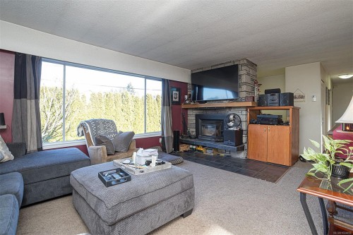 2139 Hemer Rd, Nanaimo, BC 