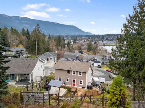 279 Castley Hts, Lake Cowichan, BC 