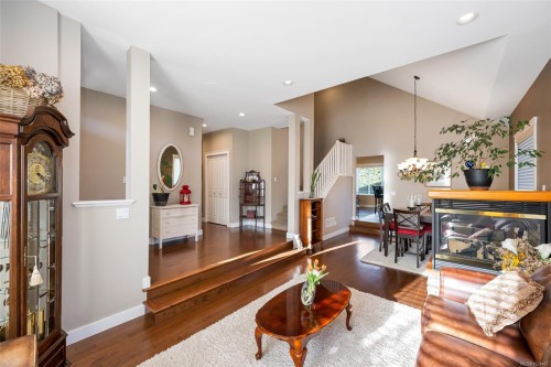 2510 Boompond Rd, Mill Bay, BC 