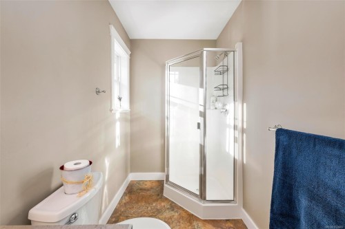 2510 Boompond Rd, Mill Bay, BC 