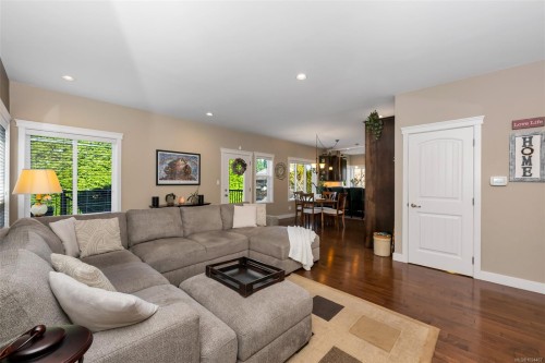 2510 Boompond Rd, Mill Bay, BC 