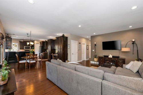 2510 Boompond Rd, Mill Bay, BC 